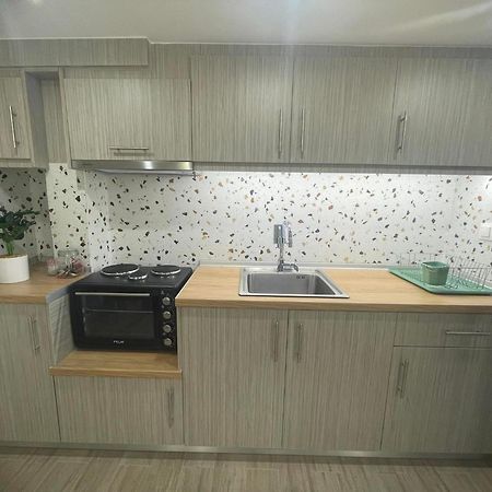 Trainstation Apartment In Salonicco Esterno foto